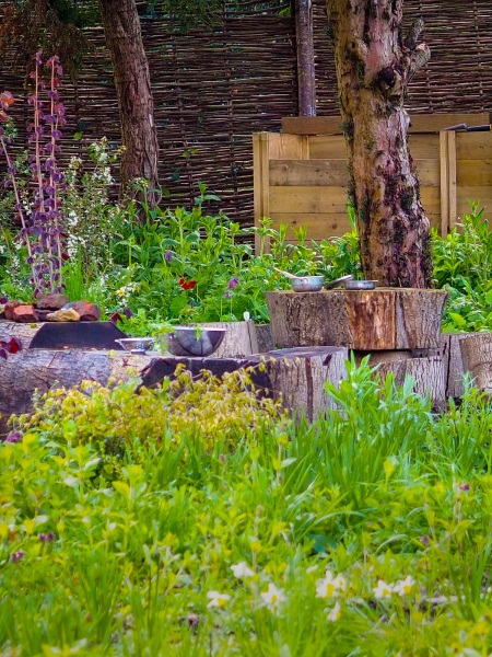 Country-Cottage-Garden-03